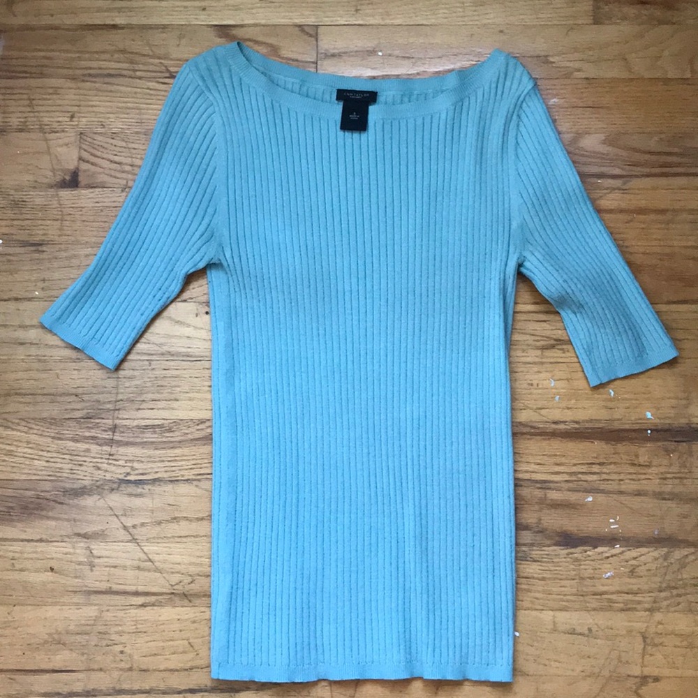 Ribbed fitted light blue top